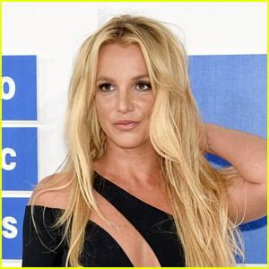 britney spears beach photos|Britney Spears goes completely naked on the beach in beautiful。